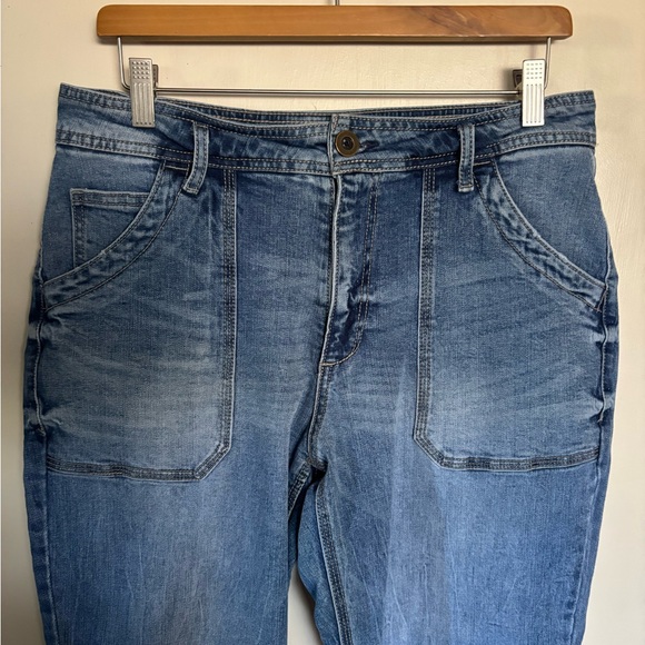 Jeans - Picture 3 of 8